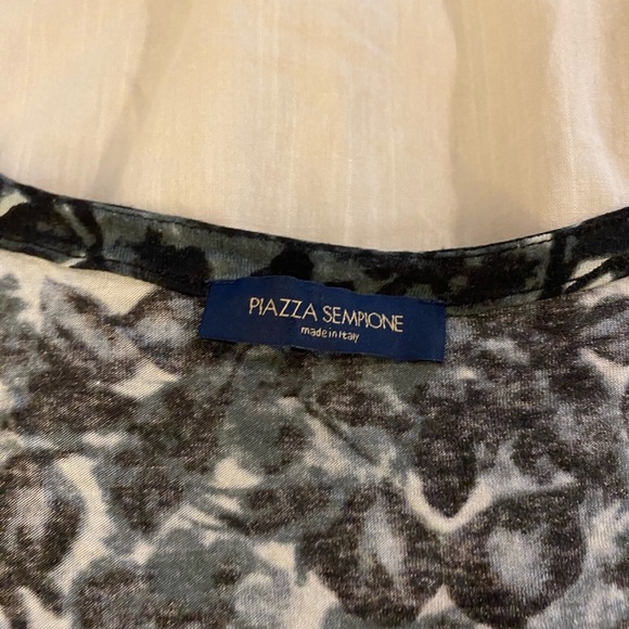 Piazza Sempione Long Sleeve Top (22) - Picture 3 of 6